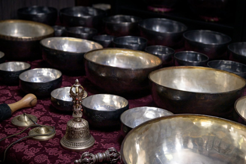 Серия медитаций с 10 наборами Healingbowl® - изображение 1