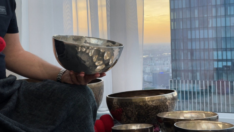 Чем отличаются кованые поющие чаши от кристаллических. Кованые поющие чаши Healingbowl - изображение 5