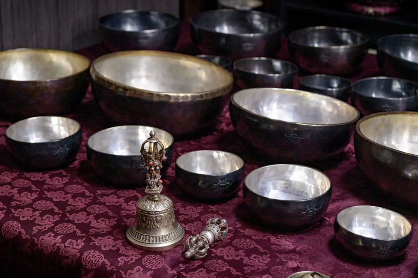 Серия медитаций с коллекционными наборами поющих чаш Healingbowl® - изображение 3